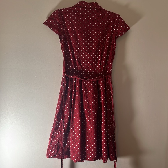 Forever 21 red dress white polkadots button front tie waist. Shirt dress - Picture 4 of 6